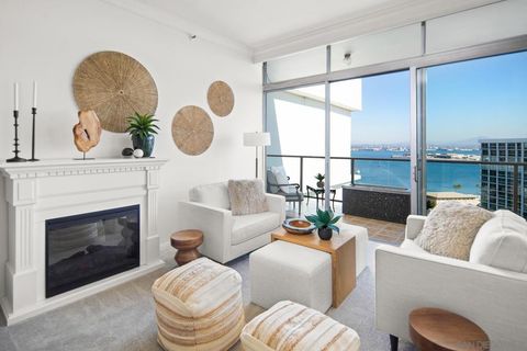 1780 Avenida Del Mundo PH01 Coronado CA 92118