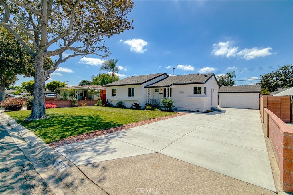 12142 Stanford Avenue