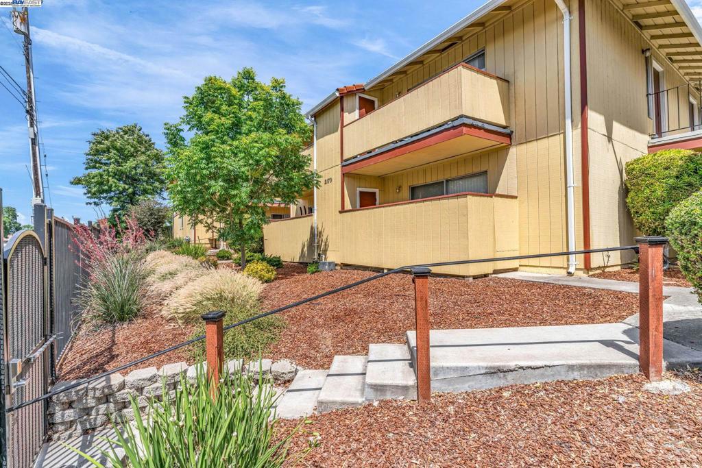 2170 Fremont St
