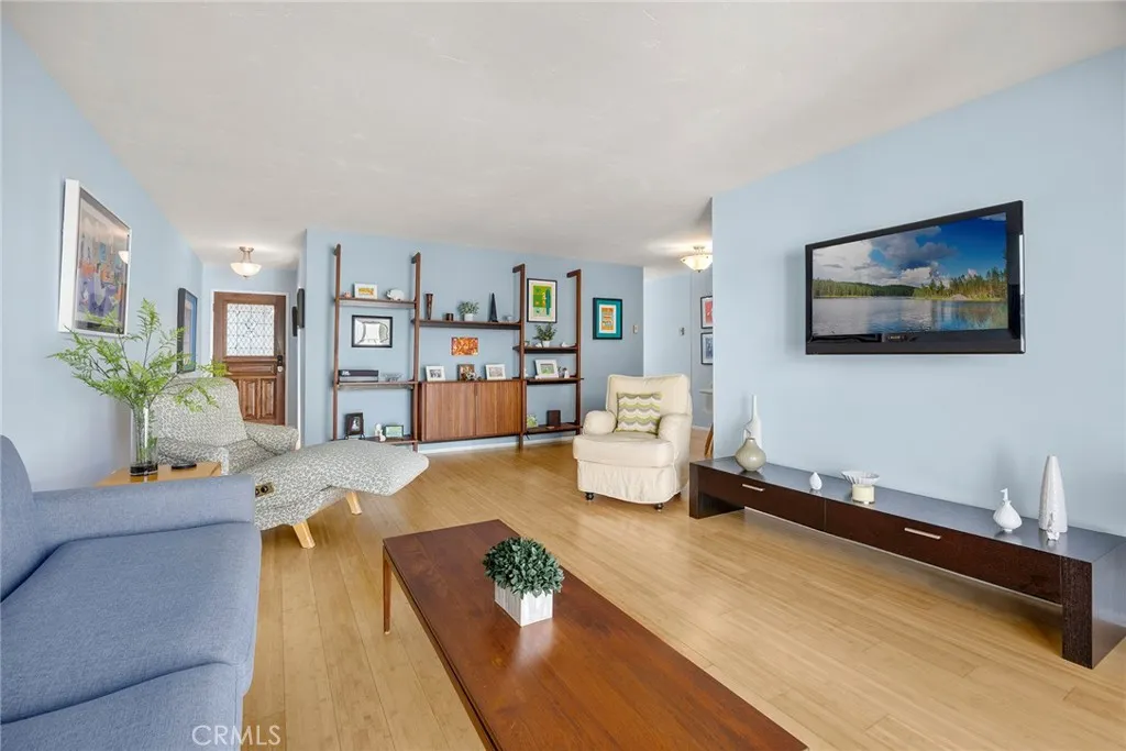 Long Beach, California 90803, United States, 1 Bedroom Bedrooms, ,1 BathroomBathrooms,Residential,Active,238877