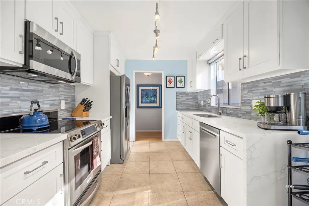 Long Beach, California 90803, United States, 1 Bedroom Bedrooms, ,1 BathroomBathrooms,Residential,Active,238877