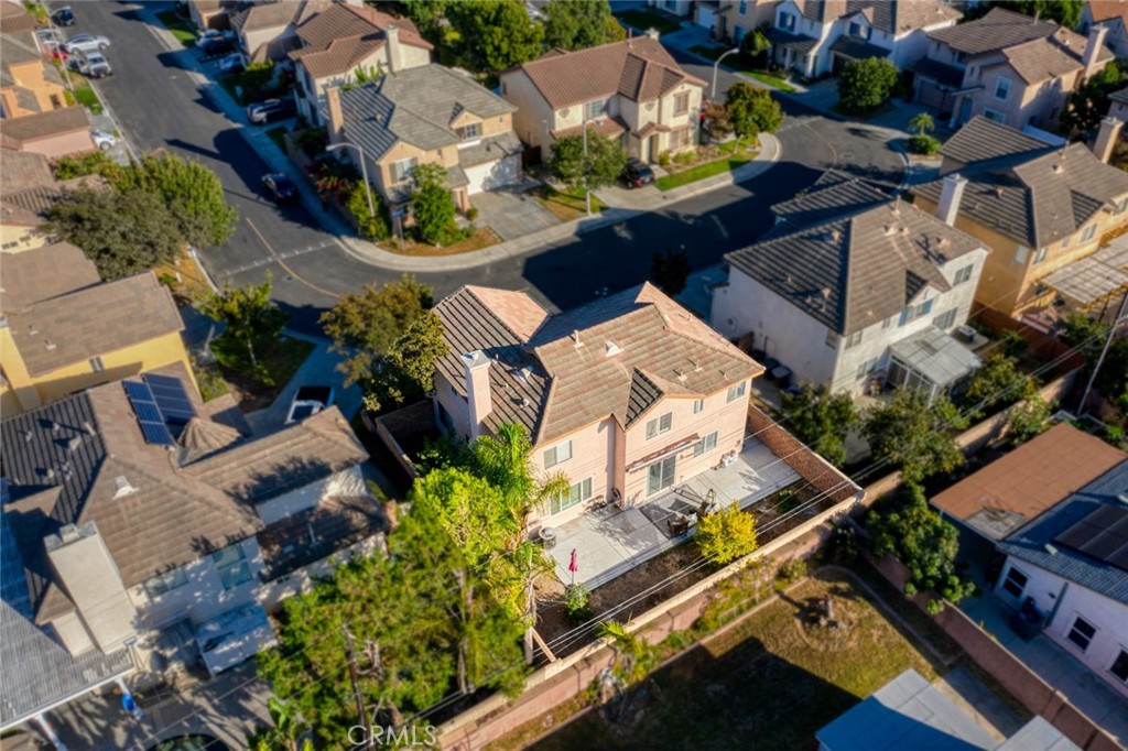 Lorie - Residential