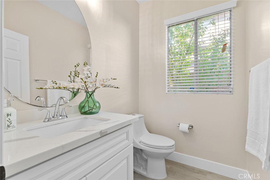 Lorie - Residential