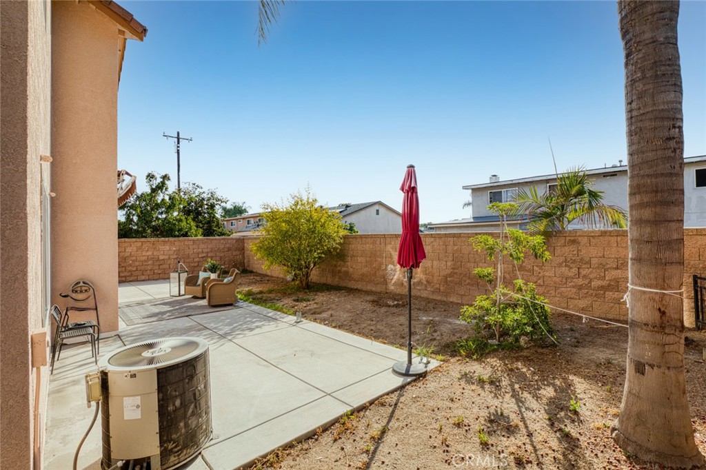 Lorie - Residential