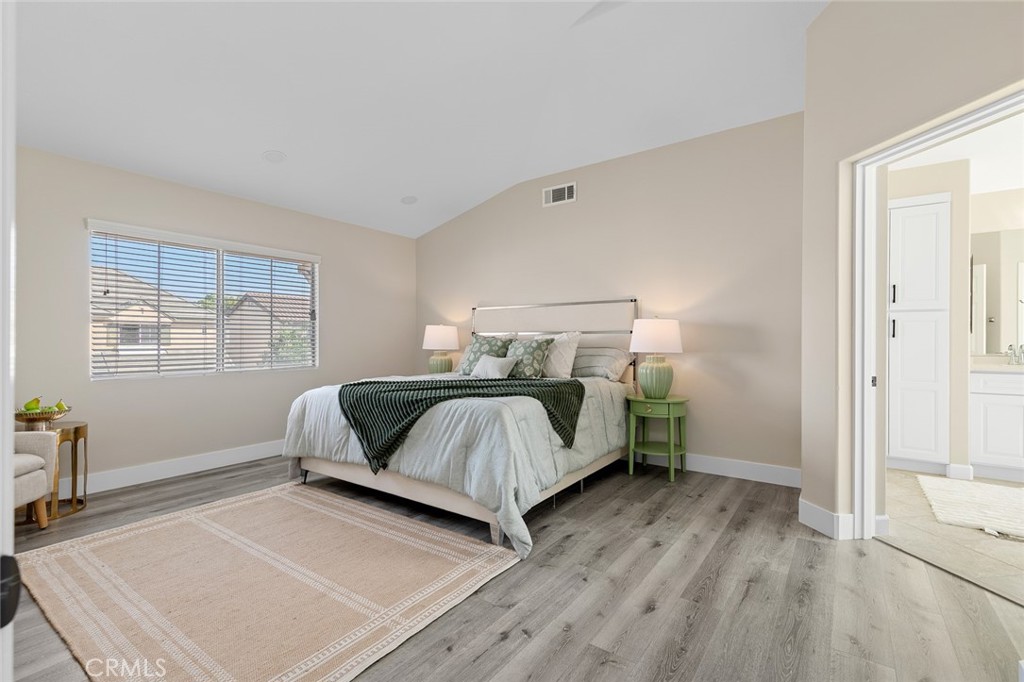 Lorie - Residential