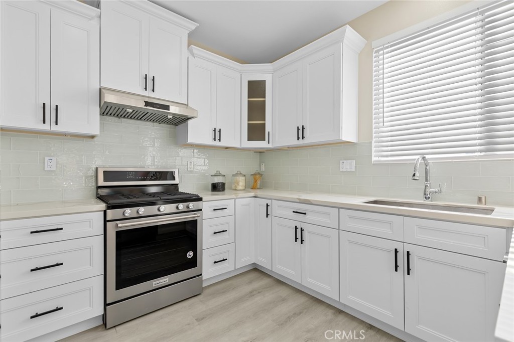 Lorie - Residential