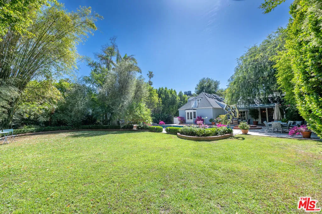 Encino, California 91436, United States, 4 Bedrooms Bedrooms, ,4 BathroomsBathrooms,Residential,Active,189005