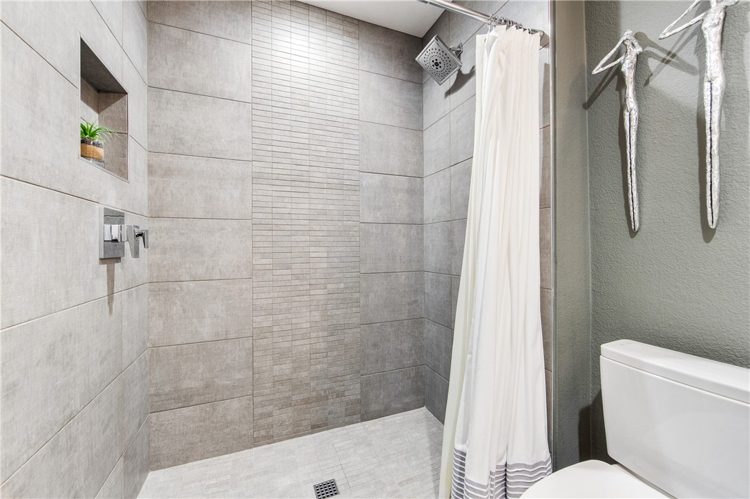 Oasis Country Club (32414) - Residential