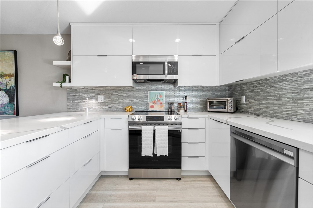 Oasis Country Club (32414) - Residential