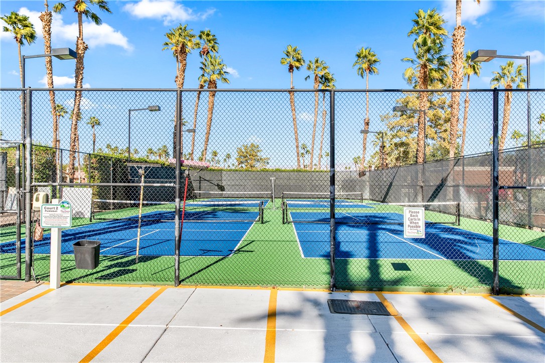 Oasis Country Club (32414) - Residential