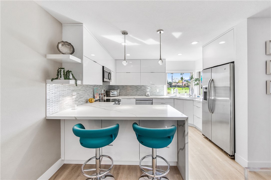 Oasis Country Club (32414) - Residential