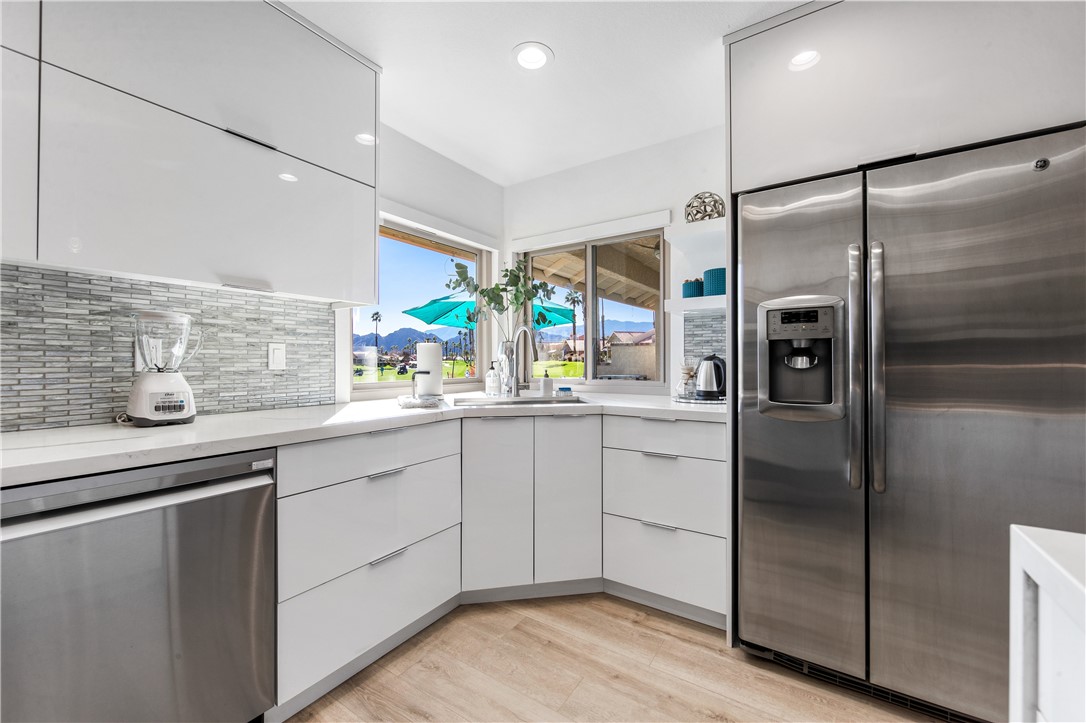 Oasis Country Club (32414) - Residential