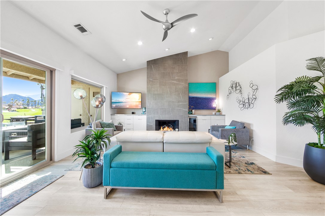 Oasis Country Club (32414) - Residential