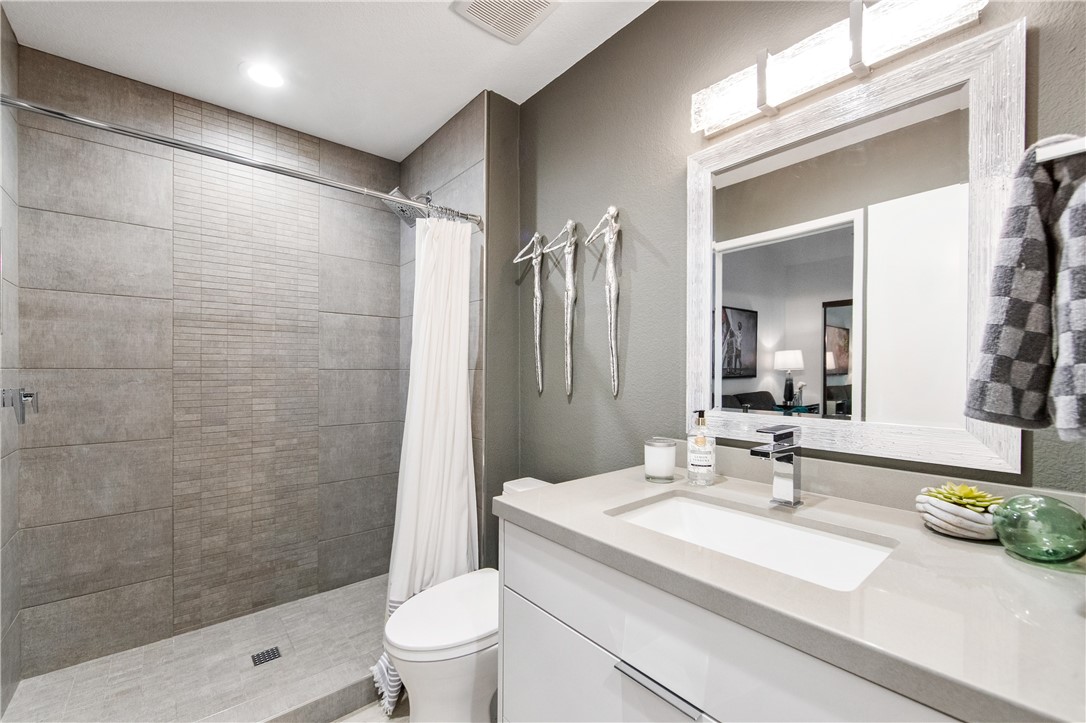 Oasis Country Club (32414) - Residential