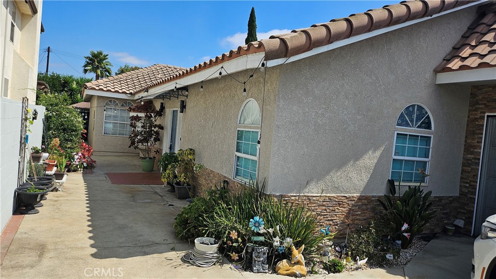 17912 Gridley Road
