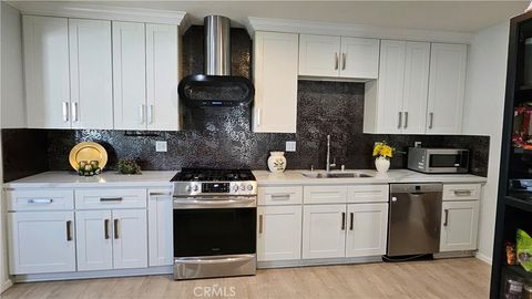 17912 Gridley Road Artesia CA 90701