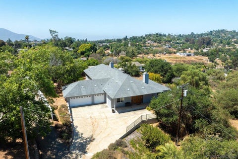 Photo of 1520 Merritt Drive DR, El Cajon, CA 92020 (MLS # 260014192SD)