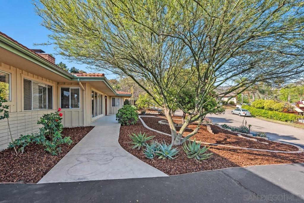 2282 Dehesa Rd