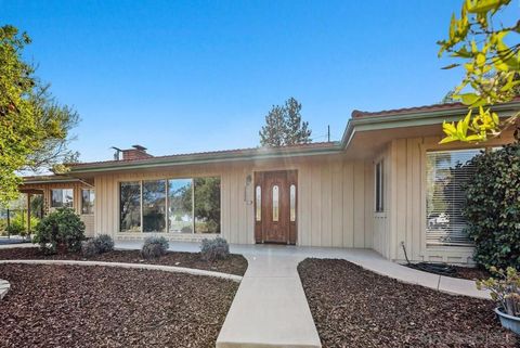 2282 Dehesa Rd El Cajon CA 92019