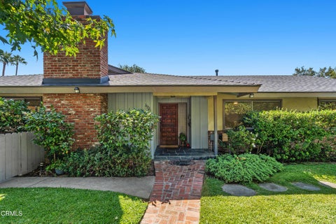 Photo of 1930 Minoru Drive, Altadena, CA 91001 (MLS # P1-28596)