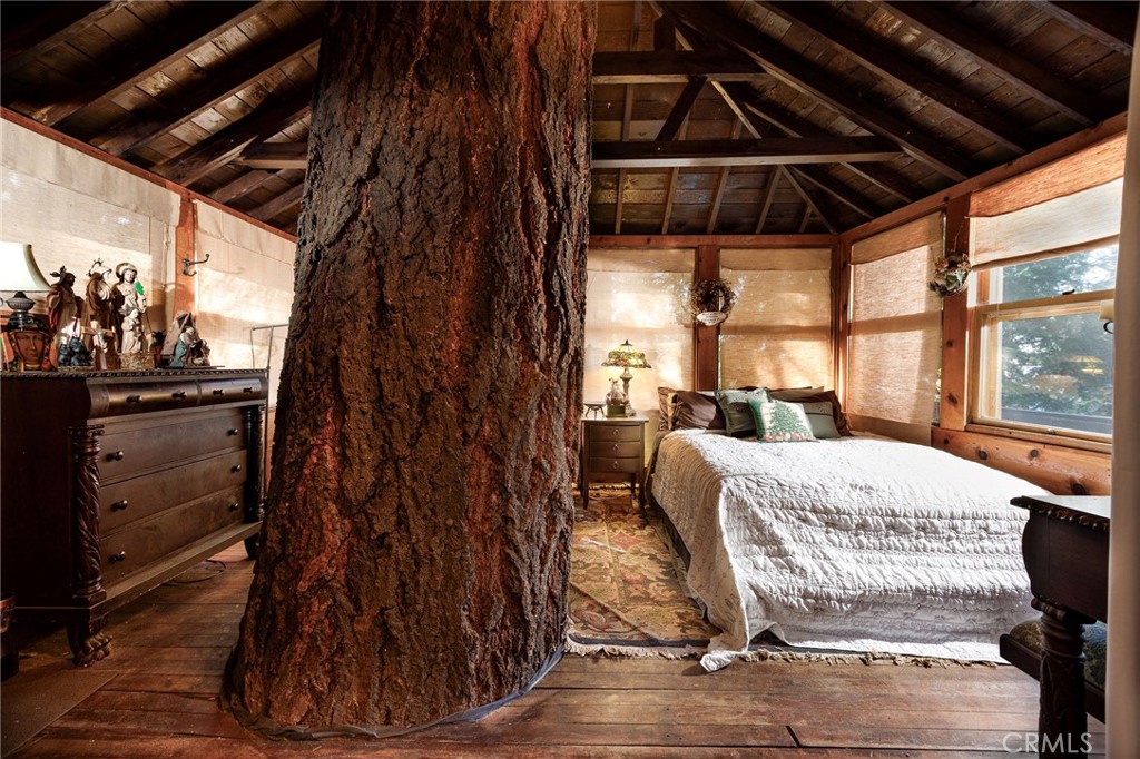 529 West Victoria Court