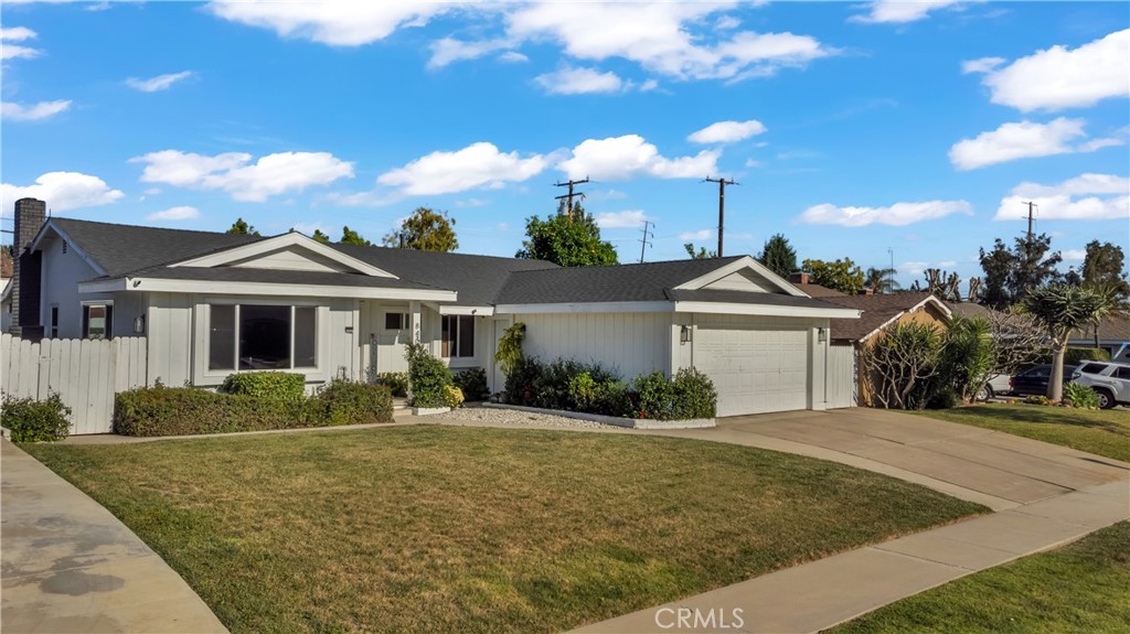 840 Tropicana Way