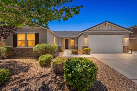 Photo of 44635 Camolin ST, Lancaster, CA 93534 (MLS # SR26182097)