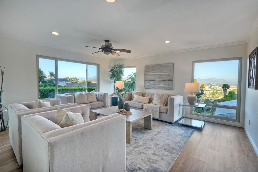 1605 Swallow Dr