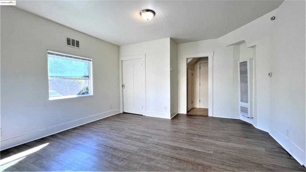 PILL HILL - Residential Lease
