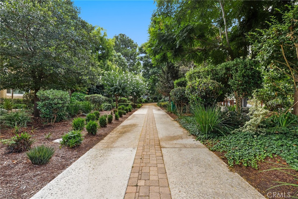 The Lakes (LK) - Residential