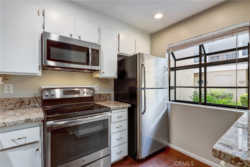 The Lakes (LK) - Residential