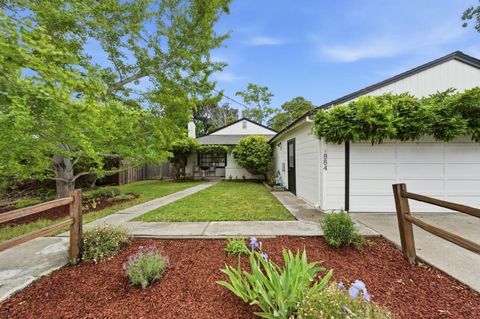 Photo of 884 Cordilleras Avenue, San Carlos, CA 94070 (MLS # ML82044237)