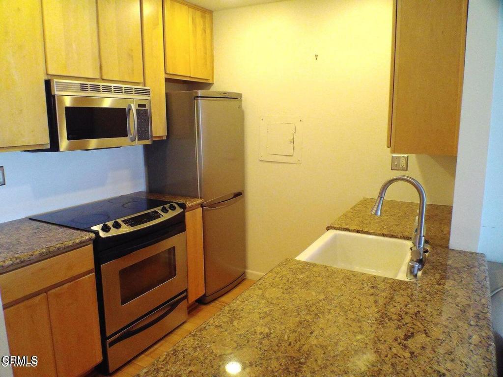 222 E Surfside Drive