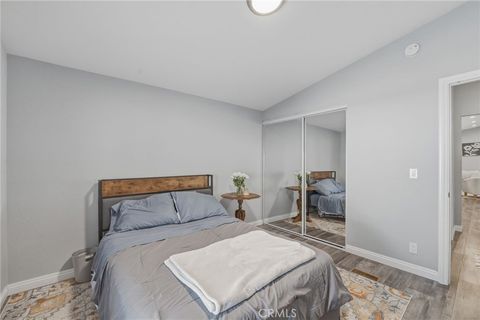 Tiny photo for 32015 Quartz Ln, Castaic, CA 91384 (MLS # DW26050140)