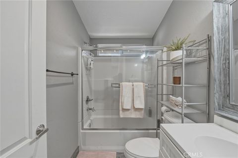 Tiny photo for 32015 Quartz Ln, Castaic, CA 91384 (MLS # DW26050140)