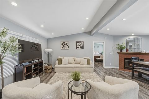 Tiny photo for 32015 Quartz Ln, Castaic, CA 91384 (MLS # DW26050140)