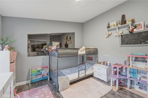 Tiny photo for 32015 Quartz Ln, Castaic, CA 91384 (MLS # DW26050140)