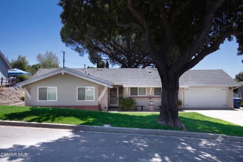 Photo of 1456 Calle Morera, Thousand Oaks, CA 91360 (MLS # 226003660)