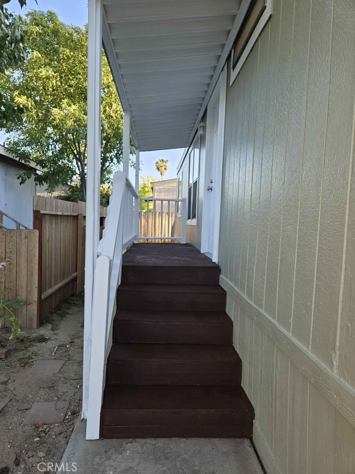 80 E Dawes Street 164