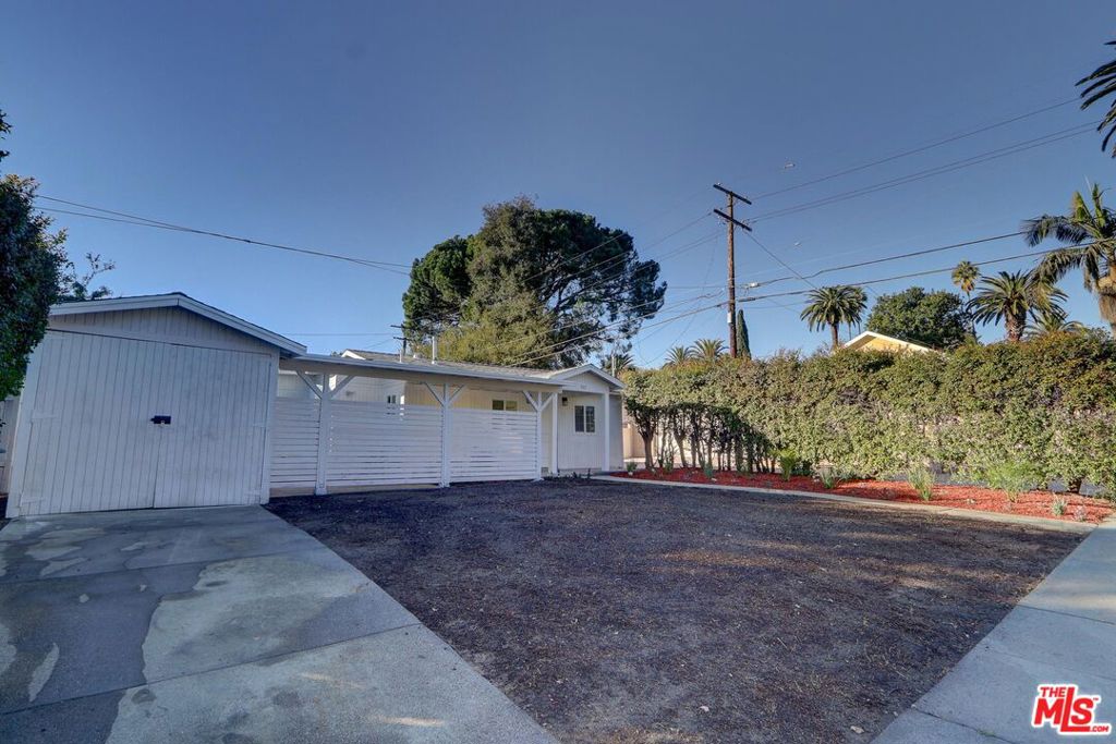 507 Sinaloa Avenue