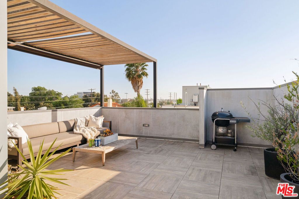 listing image 130726272021920136418