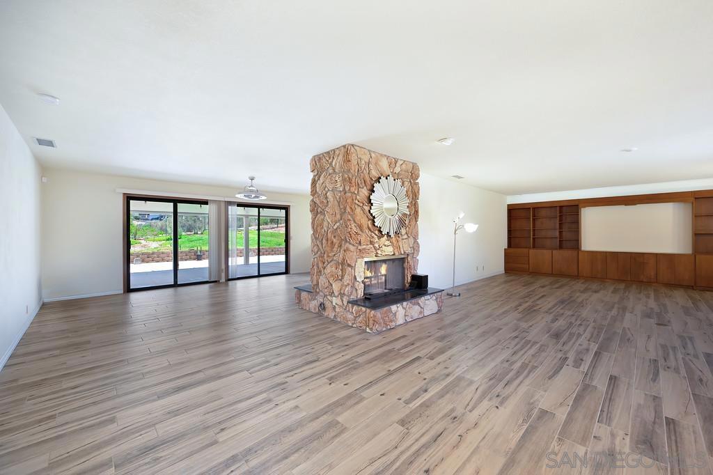 Ramona - Residential