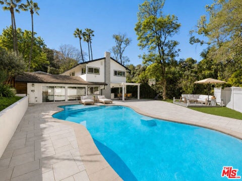 Photo of 3430 Loadstone Drive, Los Angeles, CA 91403 (MLS # 26911553)