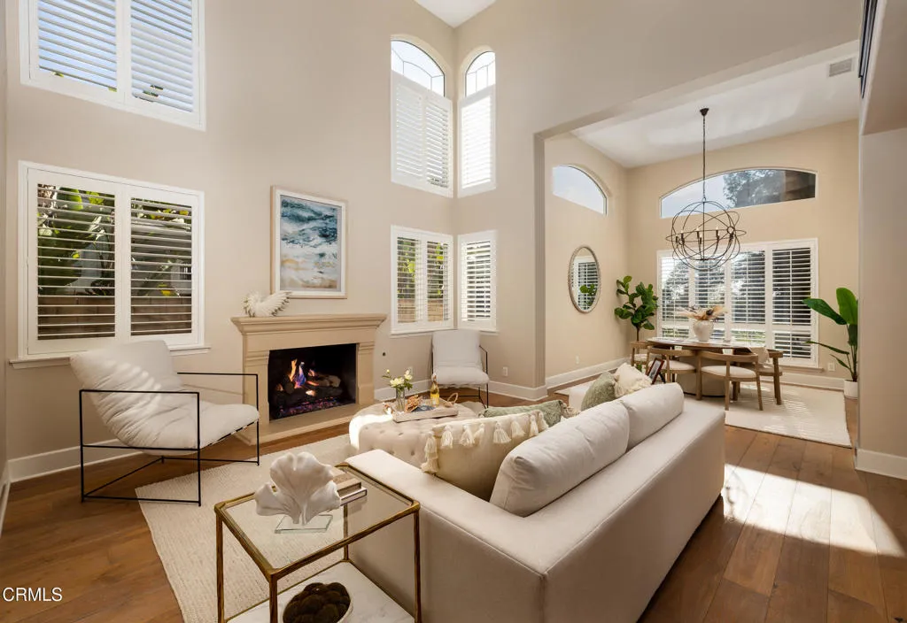 Camarillo, California 93010, United States, 5 Bedrooms Bedrooms, ,5 BathroomsBathrooms,Residential,Active,173134