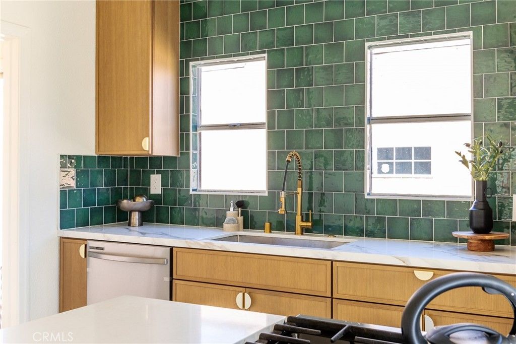 Photo of 2127 W 76th St, Los Angeles, CA 90047 (MLS # DW25242494)