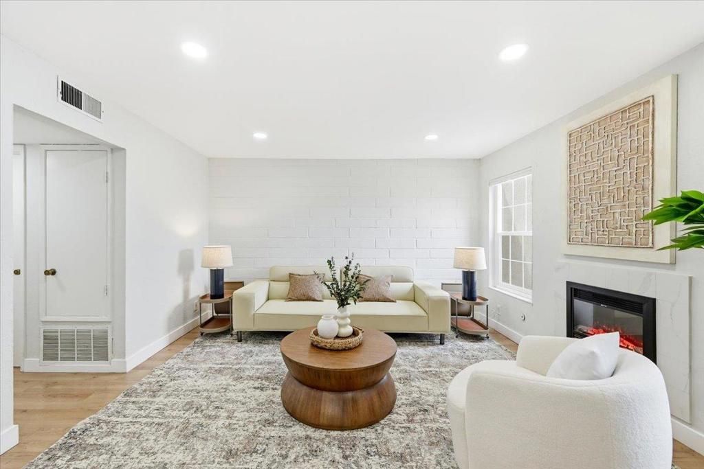 Photo of 32915 Lake Erie Street, Fremont, CA 94555 (MLS # ML82043373)