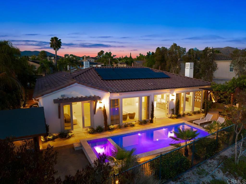 1052 Mountain Ash Ave