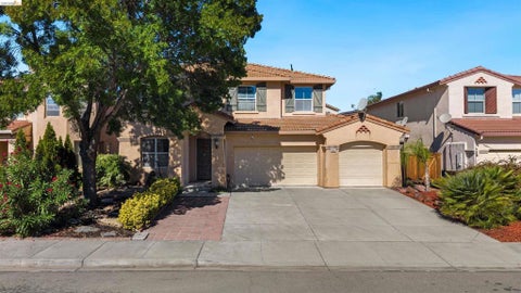 Photo of 1842 Sanger Peak Way WAY, Antioch, CA 94531 (MLS # 41142224)