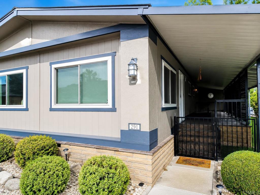 8975 Lawrence Welk Drive 291