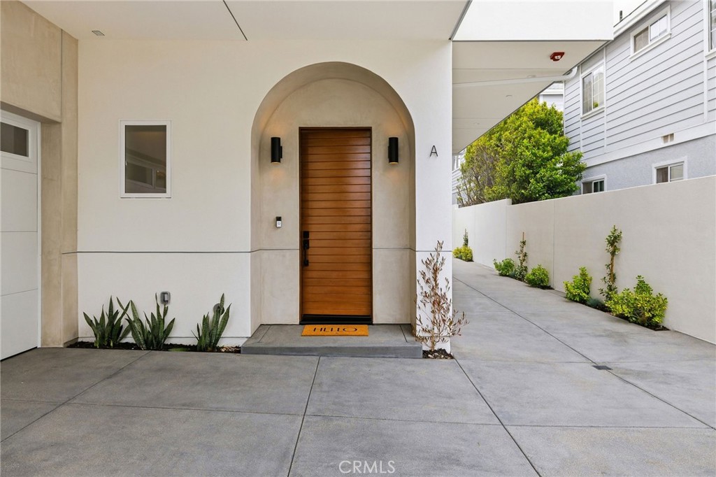 2413 CURTIS AVENUE A